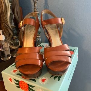 Beautiful cognac brown Guess high heels.